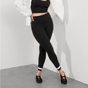 Athleta Salutation Stash High Rise Colorblock 7/8 Leggings - Size Small